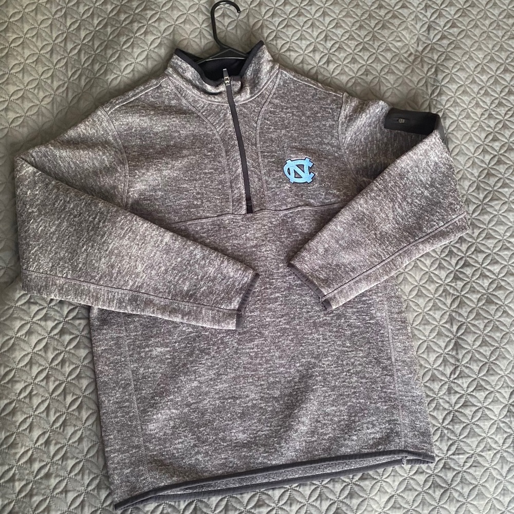 Unc Pull Over - image 1